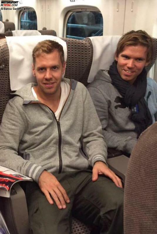 Er sitzt da schon im Flieger nach Hause: Sebastian Vettel freut sich nicht nur über Platz eins und drei beim Asien-Double - sondern vor allem darauf, seine Lebensgefährtin und seine beiden Töchter wieder zu sehen. In diesem Sinne: Viel Spaß, Seb, und bis zum nächsten Mal!
