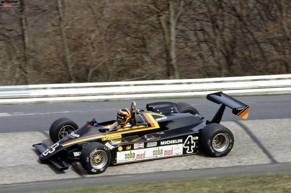 Die damaligen Formel-2-Fahrzeuge waren der großen Formel 1 fast ebenbürtig. Man experimentierte mit viel Abtrieb, nutzte den sogenannten 