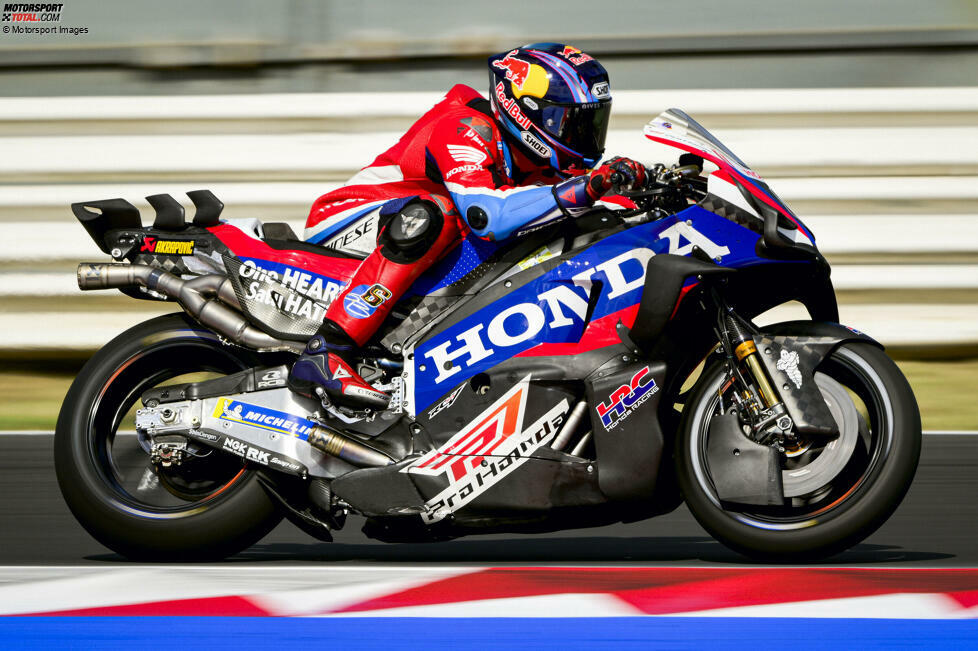 2024 nutzt Honda im Rahmen der Concession-Regelungen die maximale Anzahl an Wildcards voll aus. Bradl kommt sechsmal zum Einsatz, wobei P14 in Misano sein bestes Ergebnis ist. Seinen vorerst letzten MotoGP-Einsatz hat er beim Saisonfinale 2024 in Barcelona.