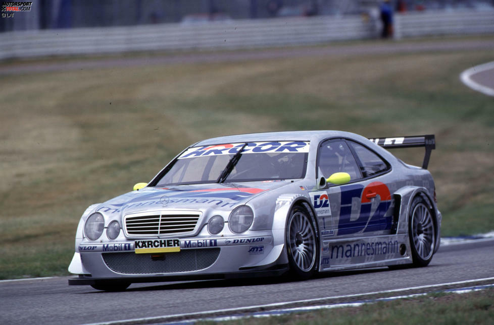 #6: Mercedes CLK. In den Jahren 2000 bis 2004 war dieser Rennwagen das Maß der Dinge in der DTM. 56 Rennen, 30 Siege. Diese Bilanz spricht Bände!