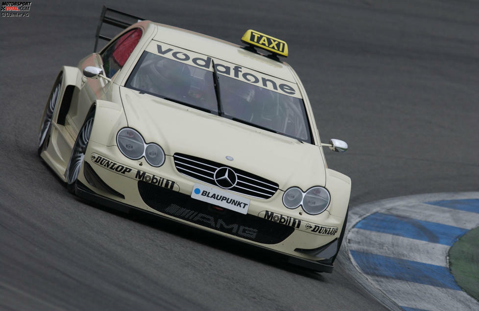 #3: Taxifahren mal anders mit Bernd Schneider (Mercedes). 2004 fährt dieses Auto zwar kein Rennen, aber immerhin Gäste um den Kurs.