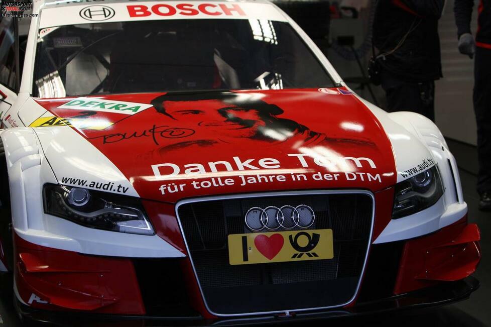 #6: Tom Kristensen (Audi) absolviert in Hockenheim 2009 sein letztes DTM-Rennen und erhält dafür sein Konterfei samt Abschiedsgruß direkt auf die Motorhaube.