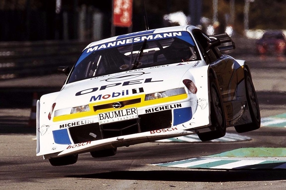 Seit 1984 haben sich etliche Marken in der DTM engagiert - mit unterschiedlichem Erfolg. Wir zeigen in unserer Fotostrecke die Top 10 (Stand: Saisonende 2023)