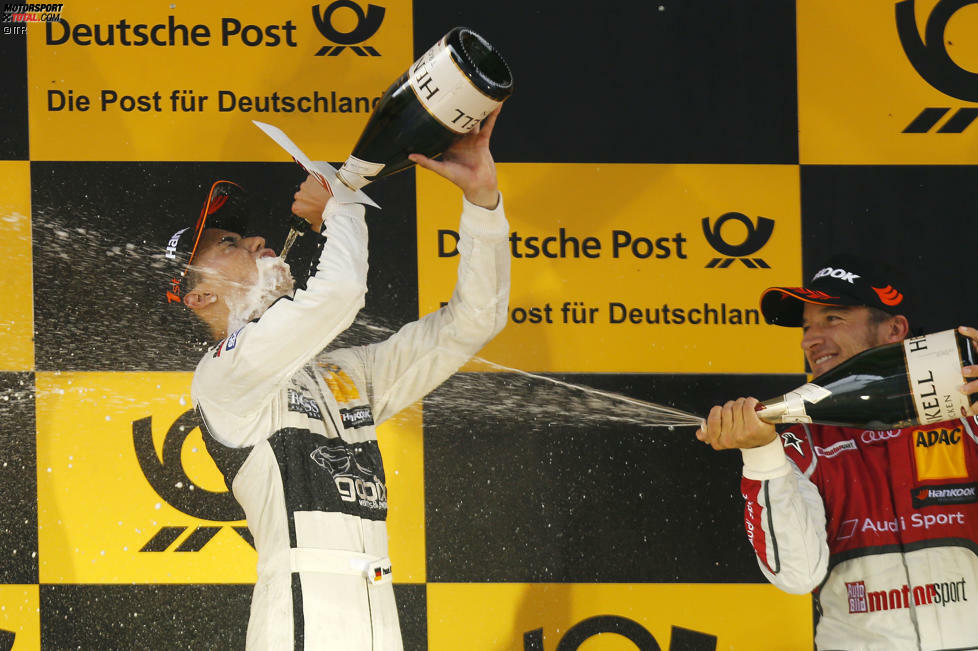Der versöhnliche Abschluss folgt ganz am Ende der Saison: Als Pascal Wehrlein in Hockenheim den Titel gewinnt, ist Timo Scheider einer seiner ersten Gratulanten.