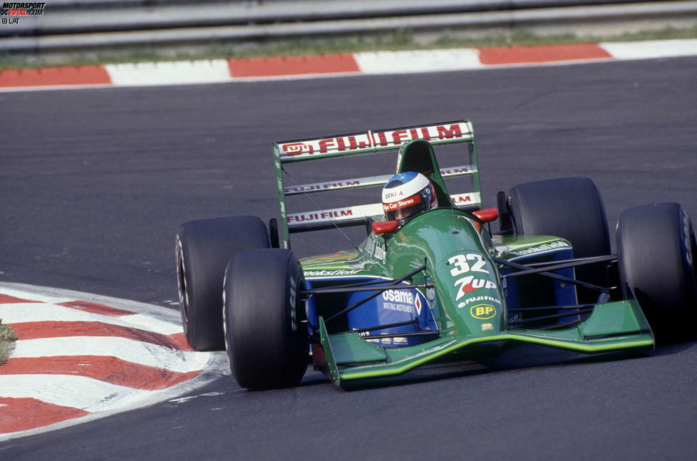 Im Qualifying überrascht Schumacher mit Startplatz sieben, im Rennen ist schon in der ersten Runde Schluss. Die Grundlage aber ist gelegt: Die DTM ist zu diesem Zeitpunkt schon vergessen, alle Zeichen stehen von nun an auf Formel 1.