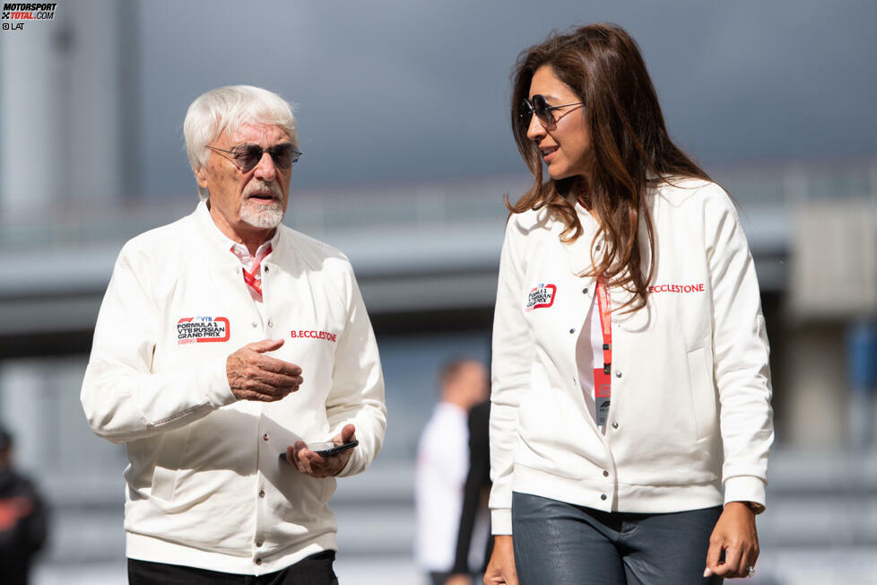 Bernie Ecclestone und die Frauen: Die Jahre in dieser teilweise pikanten, manchmal amüsanten und gelegentlich tränenreichen Angelegenheit lesen sich wie eine Geschichte aus einer Vorabend-Telenovela. Die umstrittene, vom Zampano aber gelobte Tom-Bower-Biographie 