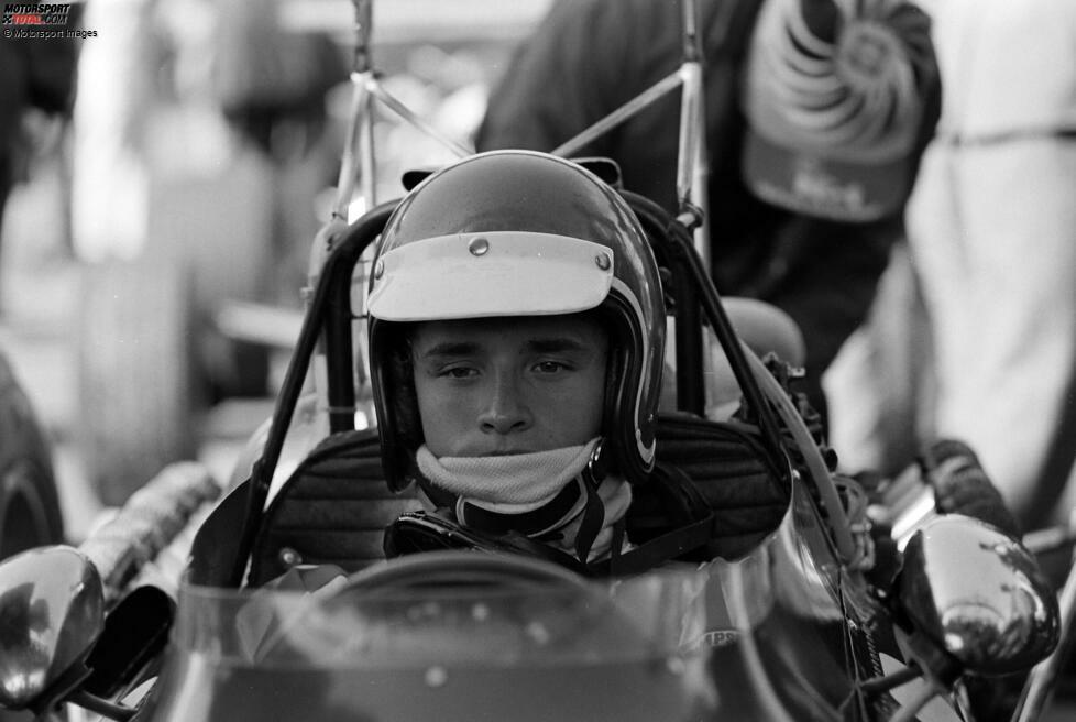 Platz 10: Jacky Ickx gewinnt im Laufe seiner Karriere satte sechsmal die 24 Stunden von Le Mans. In der Königsklasse bleibt ihm der ganz große Wurf allerdings verwehrt. 1969 wird er Vizeweltmeister hinter Jackie Stewart, ein Jahr später verpasst er den Titel um lediglich fünf Punkte an den zuvor tödlich verunglückten Jochen Rindt. Gesamtbilanz: Acht Siege, zwei Vizeweltmeisterschaften.