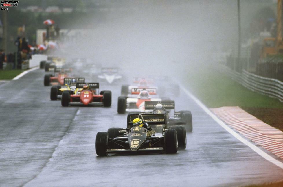 Während Senna das Geschehen vom Start weg kontrolliert, ist Teamkollege de Angelis in der ersten Kurve schon Zweiter. Der Williams von Rosberg ist beim Start stehengeblieben. Der Finne muss das gesamte Feld passieren lassen, bevor er in die Gänge kommt. Den McLaren von Prost schnappt sich de Angelis auf den ersten Rennmetern.