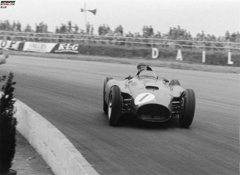 #2 Juan Manuel Fangio 1956: Inklusive des Indy 500 umfasst die Saison acht Rennen. Wie schon Ascari 1952 und 1953, so lässt auch der Argentinier den US-Klassiker aus. Mit dem Ferrari D50 steht Fangio auf dem Weg zum vierten seiner fünf WM-Titel bei sieben Rennen sechsmal auf der Pole-Position: 85,71 Prozent. Doch selbst dieser Wert reicht in den Top 10 nur für Platz zwei.