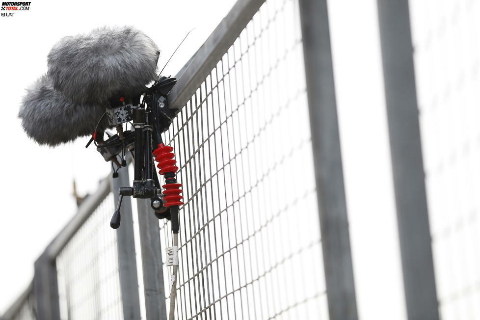 Dass der Motorensound in der Formel 1 viel leiser ist als früher, liegt an der Hybrid-Technologie. Die Audioaufzeichnung der Geräuschkulisse an der Strecke ist anno 2015 nämlich so professionell wie nie zuvor.