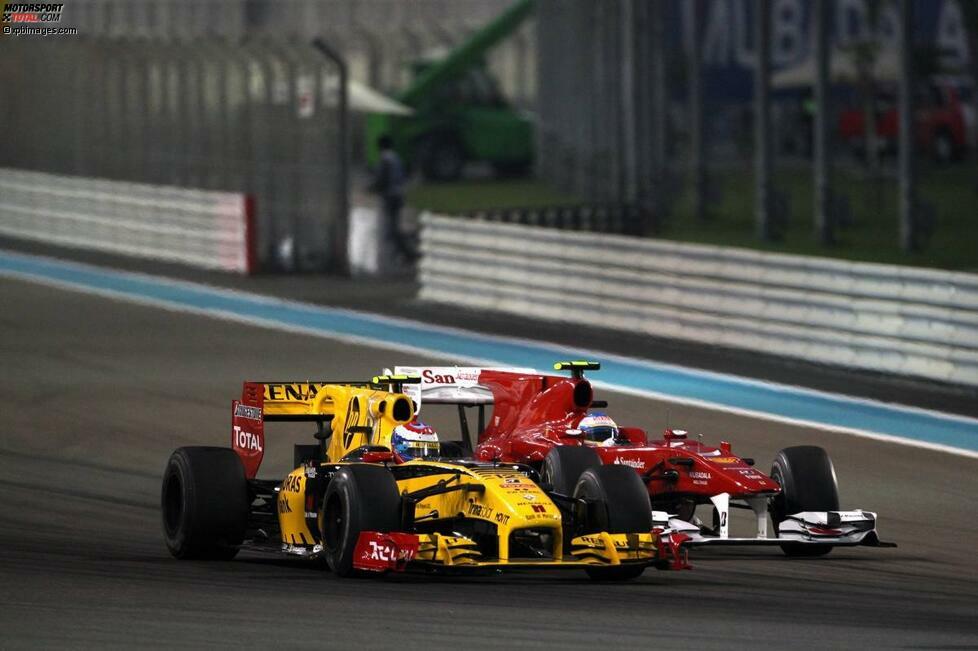 Fernando Alonso erlebte 2010 auf dem Yas-Marina-Circuit sein persönliches Trauma: Nach dem frühen Stopp kam er an Witali Petrow bis zum Rennende nicht vorbei und verlor den Titel an Sebastian Vettel. 