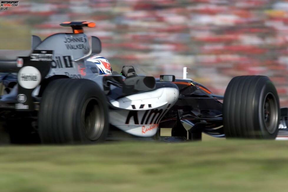 Den Rekord für den vom am weitesten hinten erzielten Suzuka-Sieg hält Kimi Räikkönen. Der Finne errang seinen Triumph im Jahr 2005 vom 17. Startplatz.