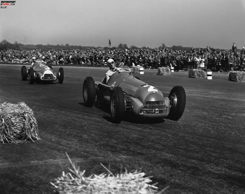 Silverstone richtete 1950 den ersten britischen Grand Prix der modernen Ära aus und blieb bis 1954 Veranstaltungsort. Von 1955 bis 1962 teilte man sich den Event mit Aintree, zwischen 1963 und 1986 mit Brands Hatch. Seit 1987 ist Silverstone der einzige Austragungsort des Events.