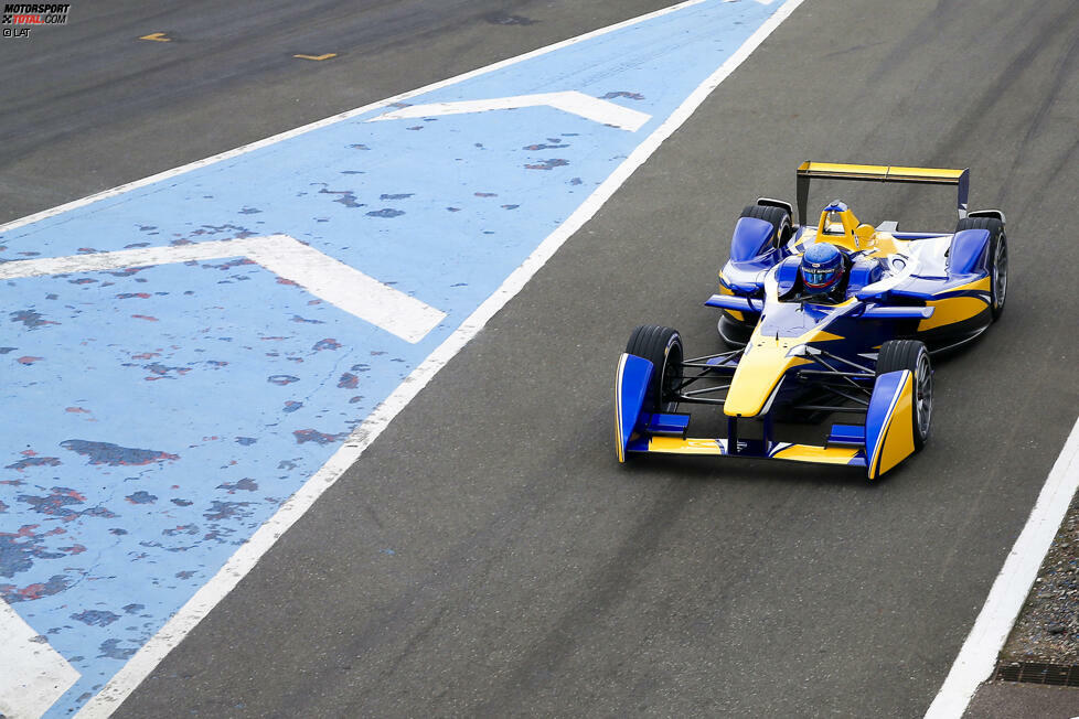 e.dams: Das französische Team hat bei den Testfahrten mit diversen Lackierungen gespielt, die allerdings beide die Grundfarben Gelb und Blau beinhaltet haben. Durch die Werksunterstützung von Renault dürfte es am Ende auch auf eines der Designs herauslaufen, das Sebastien Buemi und Nicolas Prost durch die Saison bringen wird.
