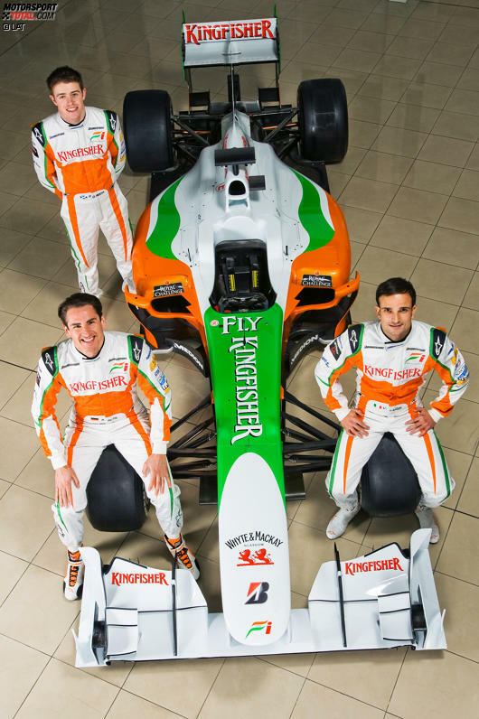 2010: Erneut stellt Force India den neuen Renner (VJM03) in der Teamzentrale in Silverstone vor. Neu ist auch die Fahrerbesetzung: Adrian Sutil ist weiterhin dabei, doch Vitantonio Liuzzi steigt zum Einsatzpiloten auf. Paul di Resta kommt als Test- und Ersatzfahrer dazu.