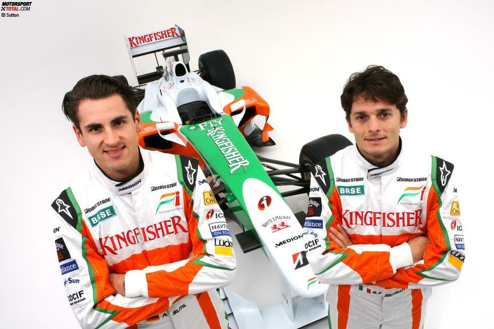 2009: Am Teamsitz in Silverstone zeigt Force India den VJM02 und vor allem die Farben der indischen Nationalflagge. Die Fahrerbesetzung bleibt indes gleich: Adrian Sutil und Giancarlo Fisichella bestreiten die Formel-1-Grands-Prix.