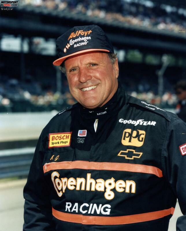 Sein letztes Indy 500 bestreitet Foyt im Jahr 1992 (Foto) und kommt dabei als Neunter ins Ziel. 1993 probiert er es ein letztes Mal, scheitert aber an der Qualifikationshürde. Seinen letzten Start im 