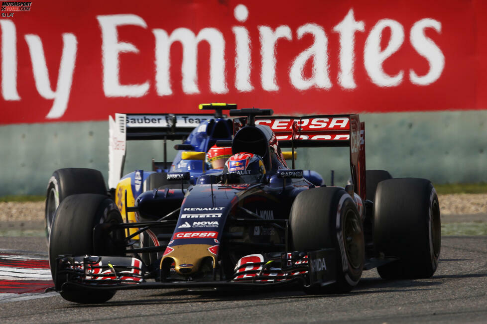 Toro-Rosso-Junior Max Verstappen fährt auf Punktekurs, zeigt wieder herzerfrischende Überholmanöver. Zum Beispiel gegen einen Sauber. 