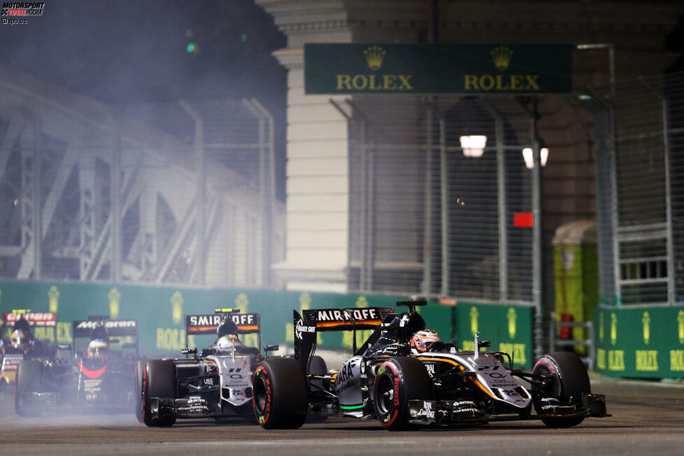 Duell bei Force India: Erst kracht Sergio Perez Nico Hülkenberg fast ins Heck, später beschwert er sich, dass er schneller sei und vorbei möchte. Es geht um Platz neun.