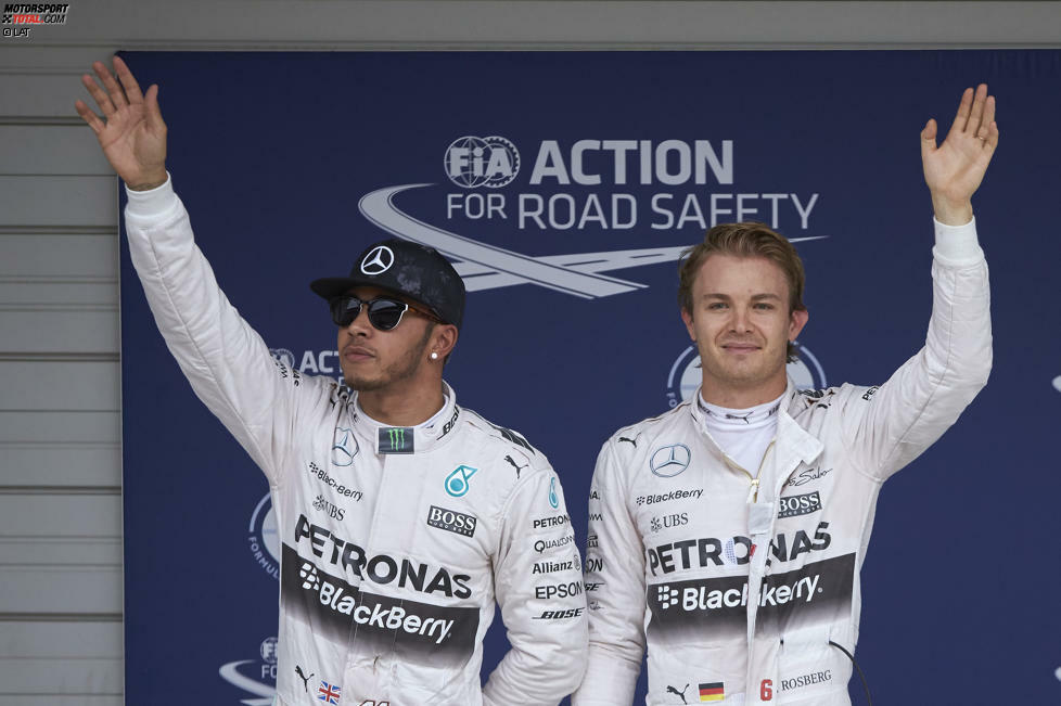 Nico Rosberg, Schnellster im ersten Q3-Run, bedankt sich beim Russen und staubt so seine erste Pole-Position seit Barcelona ab. Aber Hamilton weiß genau, dass er eigentlich der Schnellere war: 