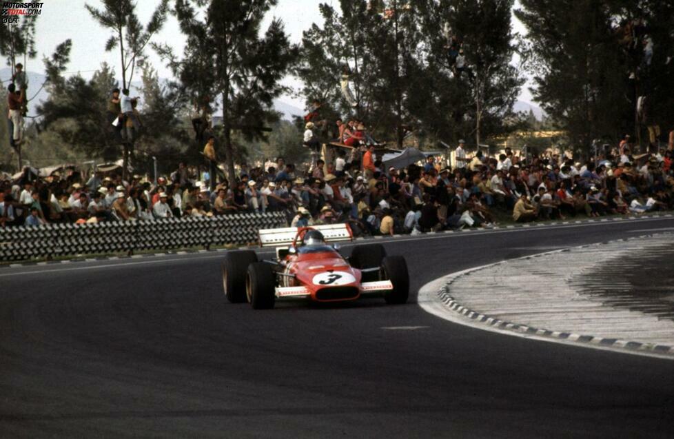 1970 steht der Grand Prix von Mexiko kurz vor der Absage. Rund 200.000 Zuschauer wollen sich das Rennen nicht entgehen lassen. Als die Menschenmenge stellenweise sogar bis auf die Rennstrecke drängt, müssen die Fahrer ermahnend einschreiten, um überhaupt starten zu können. Das Chaos aber geht weiter. Jackie Stewart (Tyrrell) erwischt im Rennen einen auf die Strecke gelaufenen Hund. Mit gebrochener Radaufhängung ist der Schotte aus dem Kampf um den Sieg draußen. Jacky Ickx (Ferrari) gewinnt vor Teamkollege Clay Regazzoni und Denny Hulme (McLaren). Das Verhalten der Zuschauer aber hat Folgen: Der Grand Prix von Mexiko verschwindet für 15 Jahre aus dem Formel-1-Kalender.