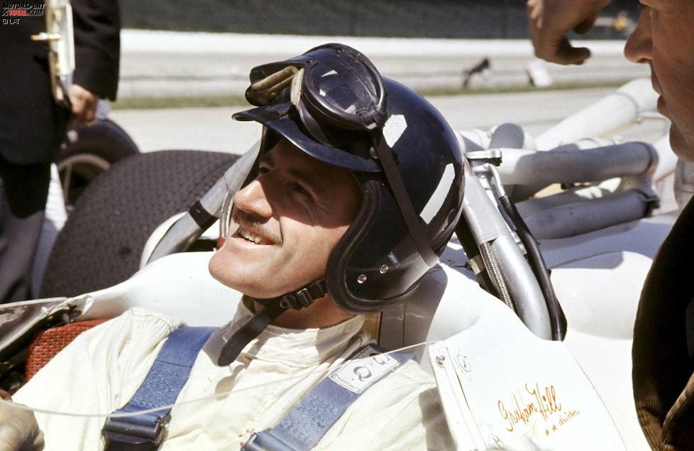 Graham Hill: Die zweite große Liebe des Briten neben dem Motorsport war das Rudern. Vor seiner Formel-1-Karriere gewann Hill für den London Rowing Club mehrere große Regatten und verewigte die Vereinsfarben sowie das Design des Logos auf seinem Helm. Übrigens: Die Grundfarbe ist nicht Schwarz, sondern Dunkelblau.