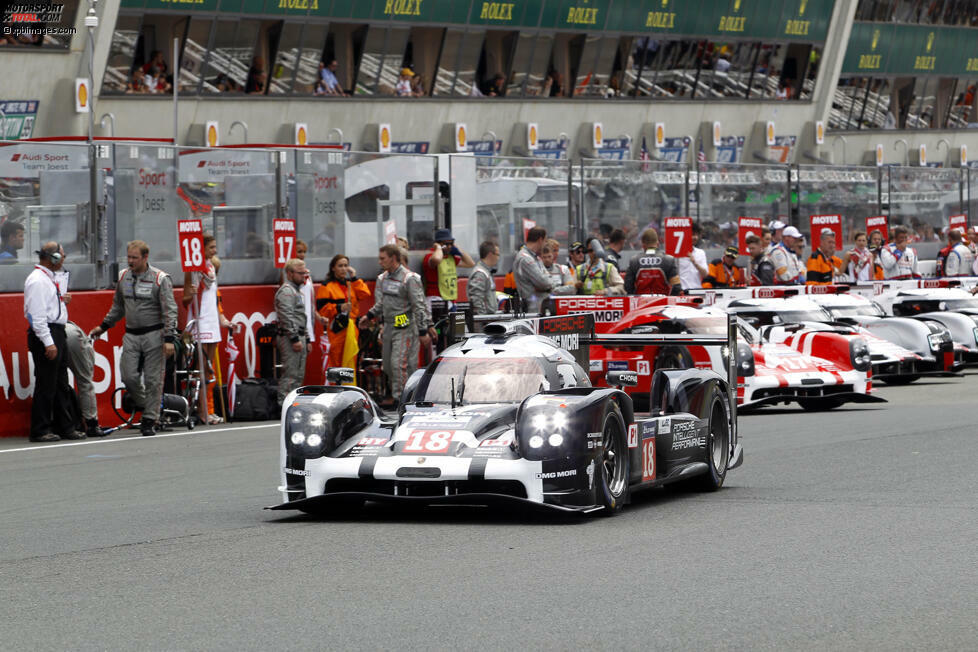 Der Streckenrekord fiel in der Qualifikation, doch es hätte noch viel schneller gehen können: Nachdem Neel Jani bereits in der ersten Session 3:16.887 Minuten vorgelegt hatte, wurde auf eine Zeitenjagd verzichtet. Porsche belegte die ersten drei Startplätze.