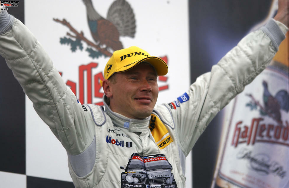 ...steht beim zweiten Rennen in der Lausitz bereits auf dem Podest, in Spa-Francorchamps feiert er seinen ersten Sieg. Wirklich glücklich ist Häkkinen in der DTM allerdings nicht: Ende 2006 zieht es ihn in die...