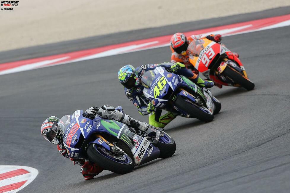 Ein verrücktes Rennen in Misano: Packender Dreikampf zwischen Marc Marquez, Valentino Rossi und Jorge Lorenzo - Regen, Motorradwechsel, Stürze.