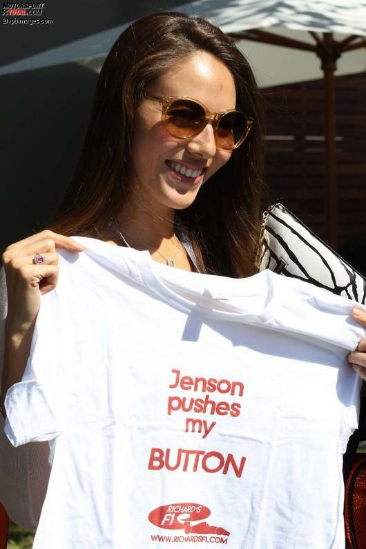 Die Tochter eines Vaters aus Argentinien und einer Mutter aus Japan hat jedoch seit 2008 nur einen im Kopf: Jenson Button.