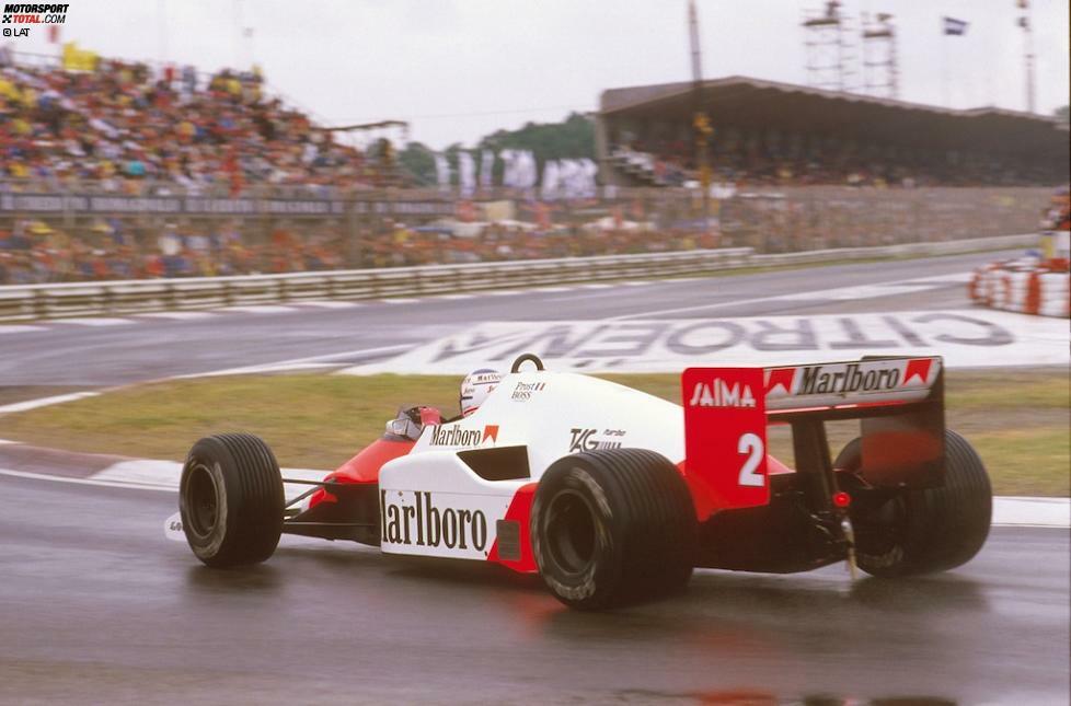Während Laudas Karriere kurz darauf endet, nimmt die von Prost so richtig Fahrt auf: Der McLaren entwickelte sich zum dominierenden Auto und der 