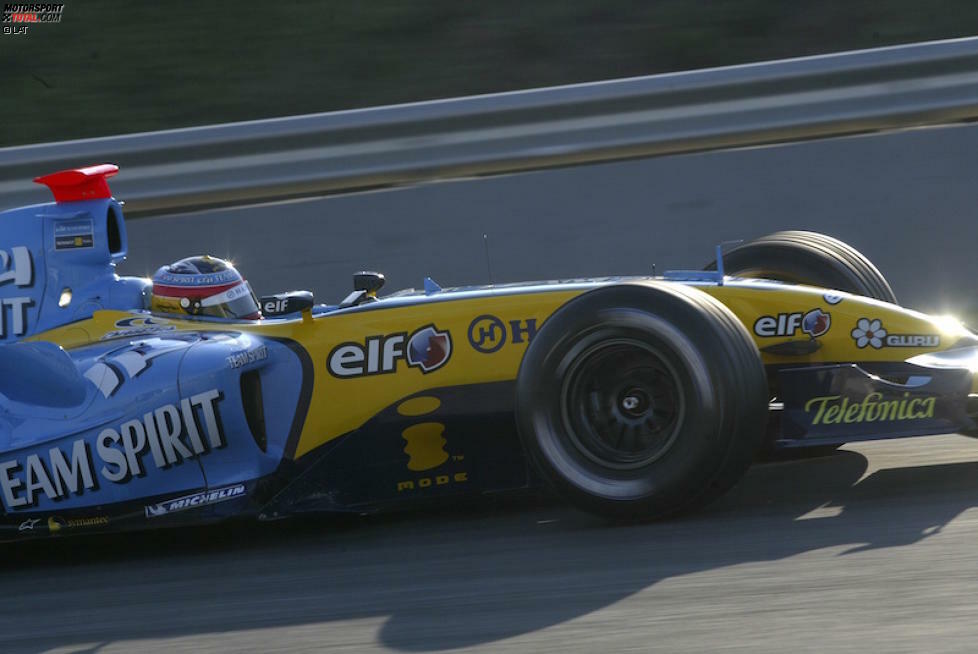 Die Rückkehr wagt Michelin erst 2001 und beginnt den Reifenkrieg mit Bridgestone. Gerade als die Marke es schafft, den japanischen Konkurrenten zu dominieren, erschüttert der Indy-Skandal von 2005 die Formel-1-Aktivitäten. Obwohl Fernando Alonso im Rahmen der französischen Traumehe mit Renault auch noch 2006 den WM-Titel holt, wirkt die Blamage des Nicht-Starts in den USA nach. Es kommt zu Verstimmungen mit der FIA und zum Jahresende ist Schluss. Michelins Bilanz:  215 Starts und 102 Siege, sechs WM-Titel bei den Fahrern und vier bei den Konstrukteuren.