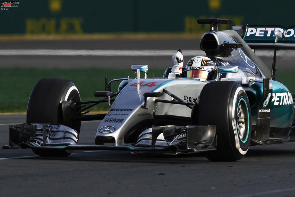Zweiter Sieg in Melbourne für Hamilton nach seinem ersten Weltmeister-Jahr 2008, 1,4 Sekunden vor Rosberg, mehr als eine halbe Minute vor Vettel. Spätestens jetzt ist klar: Mercedes fährt auch 2015 in einer eigenen Liga.