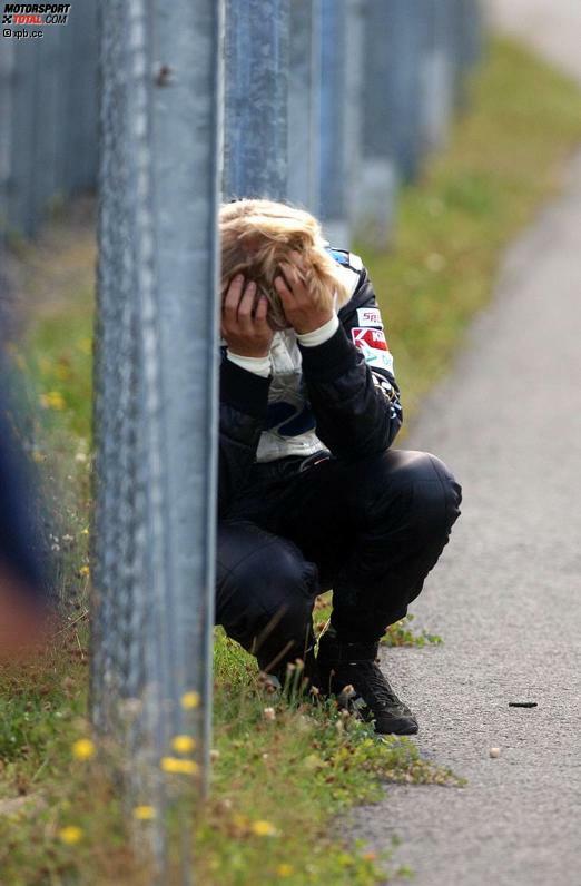 Tränen der Enttäuschung nach einem verlorenen Formel-3-Rennen auf dem Nürburgring.
