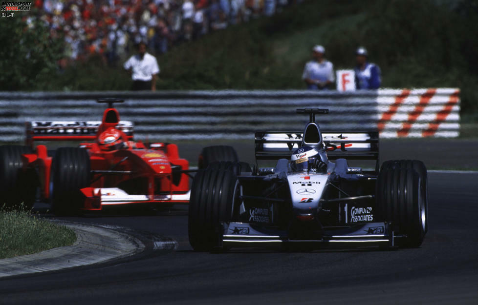 Auch beim folgenden Rennen in Ungarn ist kein Kraut gegen Häkkinen und den McLaren MP4/15 gewachsen. Der Finne siegt ungefährdet vor Schumacher, der seine Ausfallserie zwar beendet, nach dem zwölften Saisonrennen allerdings erstmals in diesem Jahr die WM-Führung abgeben muss. Nun liegt Häkkinen zwei Zähler vor Schumacher.