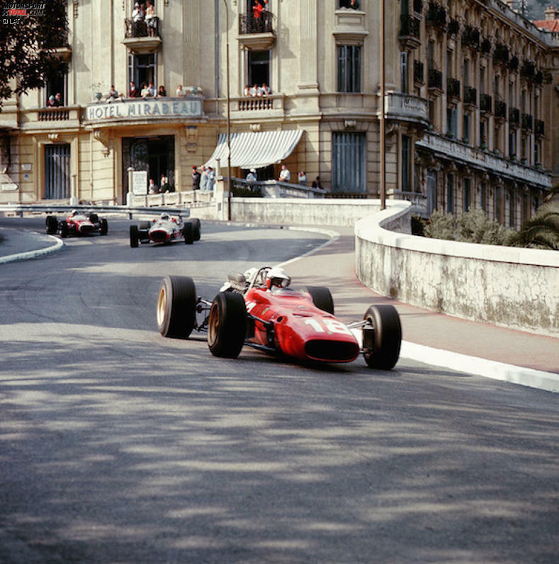 Sieg bei den 24 Stunden von Le Mans, Sieg bei der Targa Florio, Sieg bei den 1.000 Kilometern von Monza und Sieg bei den 24 Stunden von Daytona: In der Karriere des Lorenzo Bandini fehlt Mitte der Sechzigerjahre nur der Gewinn der Formel-1-WM, in der ihn sein Arbeitgeber Ferrari zugunsten seiner Sportwagen-Aktivitäten teilweise gar nicht einsetzt. Trotzdem bringt er es auf 42-Grand-Prix-Teilnahmen und einen Rennsieg.