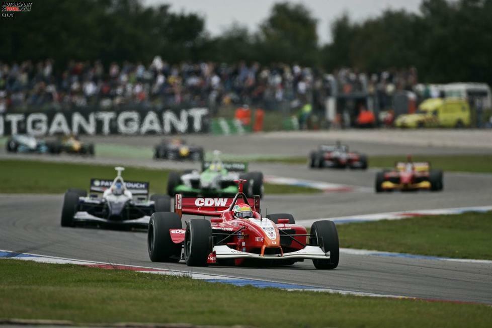 2007 tritt die ChampCar-Serie zum einzigen Mal im niederländischen Assen an. Wilson gewinnt das Rennen vor ...