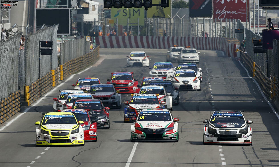 ...und wer fährt noch mit? Das ist derzeit noch offen. Die Einschreibefrist ist zwar am 6. Februar 2015 abgelaufen, aber bislang wurde das komplette Starterfeld der WTCC-Saison 2015 nicht vorgestellt.