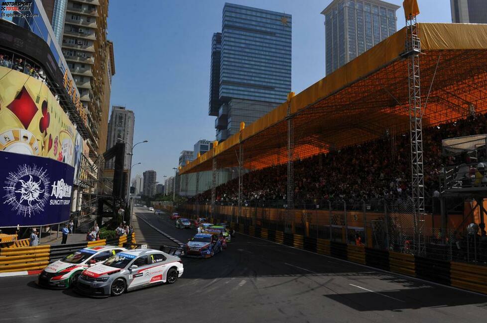 Macao (China): Der Guia Circuit in der schillernden Spielerstadt bildete von 2005 bis 2014 das Finale jeder WTCC-Saison. Der Kurs ist über sechs Kilometer lang und wies sowohl die schnellste als auch die langsamste Stelle im Kalender auf. Fahrerisch ist Macao ungeheuer anspruchsvoll.