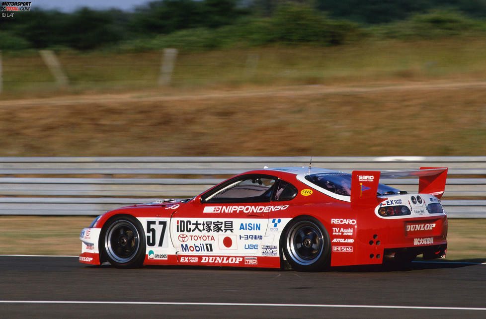 Ab 1995 sind die GT-Fahrzeuge die Top-Klasse in Le Mans, und Toyota schickt den Supra ins Rennen. An die Erfolge der Prototypen kann der Sportwagen aber nicht anknüpfen.