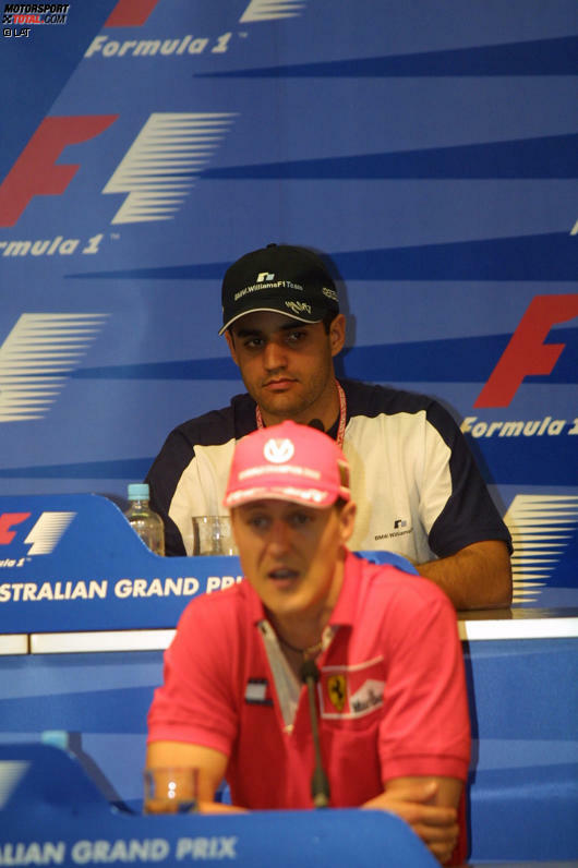...Probleme hat Williams-Rookie Juan Pablo Montoya nicht. Der ChampCar-Meister aus Kolumbien nimmt bei seiner ersten FIA-Pressekonferenz bereits seinen späteren Erzrivalen Michael Schumacher ins Visier. Der amtierende Weltmeister...
