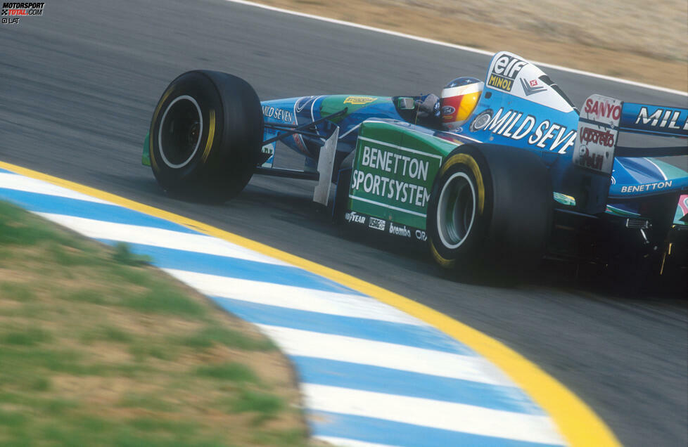 Bereits zwei Jahre zuvor, im Schicksalsjahr 1994, wird Michael Schumacher im Benetton-Ford zum ersten Mal Weltmeister...