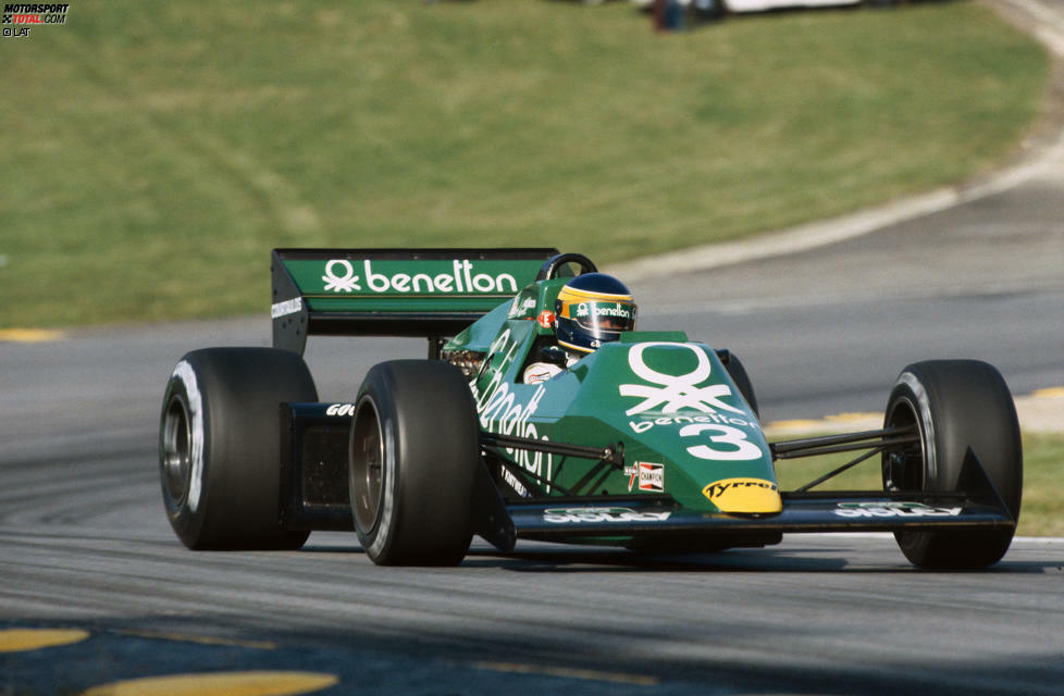 ... im Folgejahr brachte er seinen Tyrrell im Grand Prix der USA in Detroit als Führender über den Zielstrich. Alboreto war eine feste Größe im Grand-Prix-Sport - und ganz Italien feierte den Mailänder.
