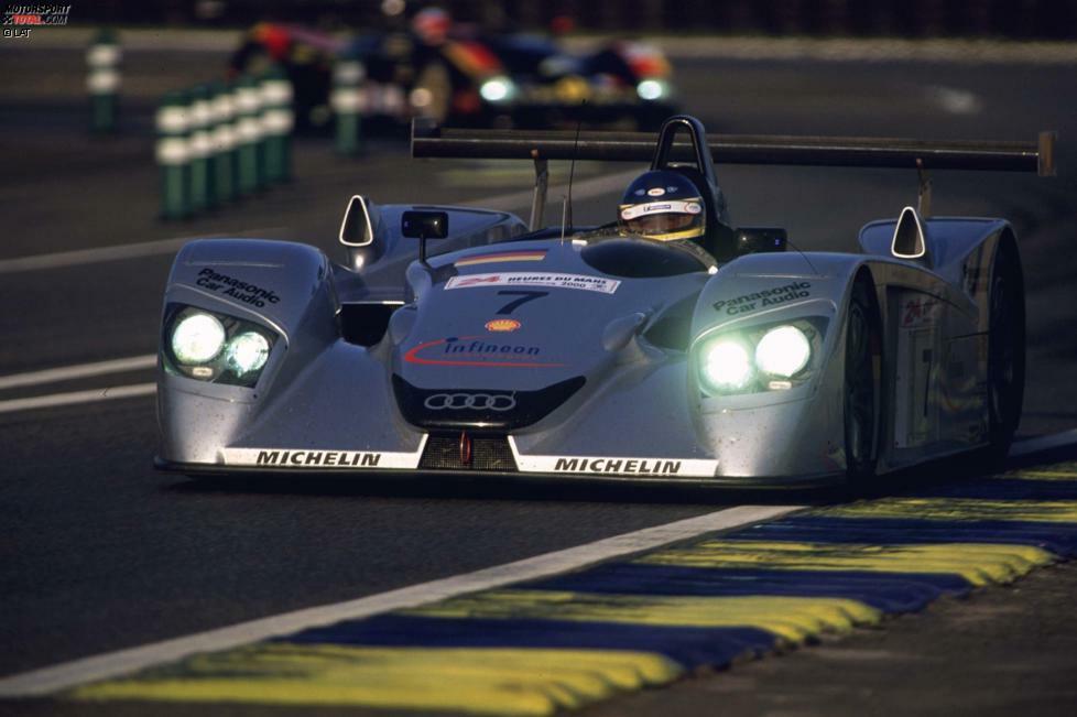 Beim Sieg der Porsche-GT1 1998 in Le Mans schied Alboreto im von Joest eingesetzten Porsche-LMP1 aus. Es folgte der Wechsel ins Lager von Audi. 1999 erreichte man mit dem R8R den vierten Rang, 2000 fuhr man mit dem R8 als Dritter auf das Podest. 2001 sollte es weiter bergauf gehen...
