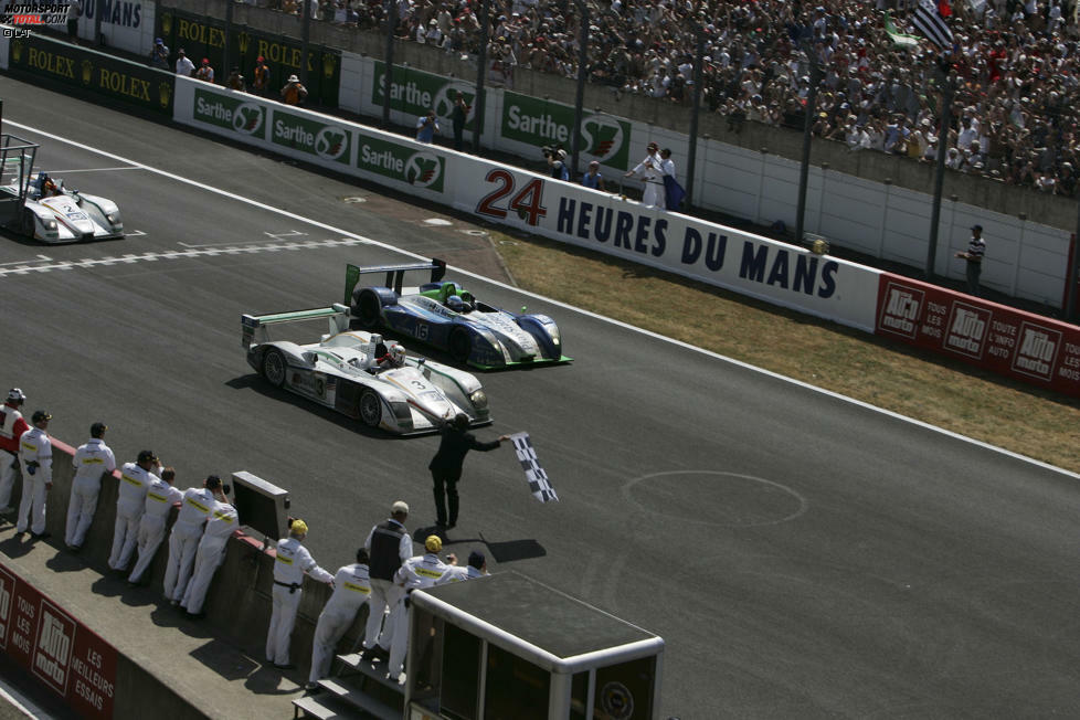 Als 2005 der Pescarolo-Judd aufmüpfig wird und Rang zwei belegt, ist bei Audi klar: Das Ende des R8 ist gekommen. Es gelingt ein abschließender Sieg mit Champion, dann der Wechsel zum R10 TDI.