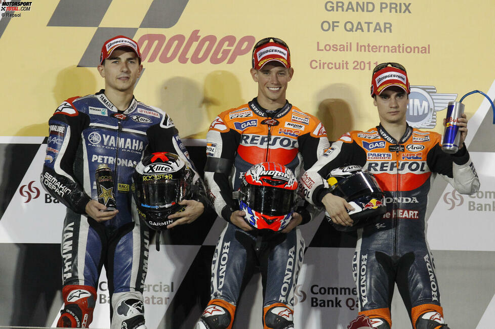 2011: Casey Stoner in Katar - Erstmals seit 2007 kann sich ein Auftaktsieger später auch zum Weltmeister krönen. Stoner - mittlerweile in Diensten von Honda - setzt sich vor Jorge Lorenzo und Dani Pedrosa durch. Mit insgesamt fünf Siegen in Katar - klassenübergreifend - ist der Australier bis heute der erfolgreichste Pilot in der Wüste.