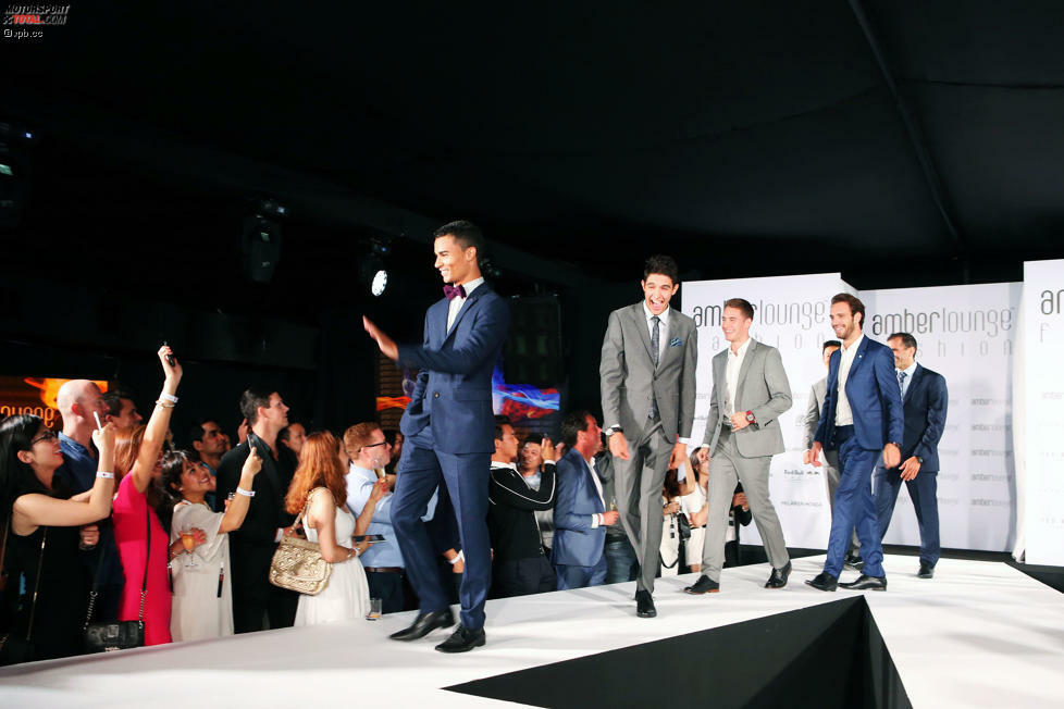 Gute Figur machen bei der Amber-Lounge-Fashion-Show die Herren Formel-1-Stars. Und uns fällt auf: Selbst auf dem Laufsteg ist Pascal Wehrlein vor Esteban Ocon. Dahinter: Stoffel Vandoorne, Jean-Eric Vergne, Marc Gene und Rio Haryanto.