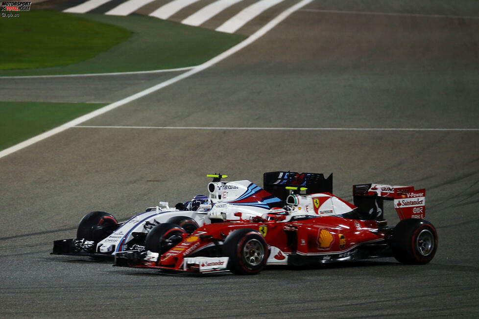 Williams hält sich nur kurz auf P2/3: Räikkönen schnappt sich Bottas in der siebten Runde und ist Zweiter, als Felipe Massa in der gleichen Runde an die Box kommt. Rückstand auf Leader Rosberg: 11,9 Sekunden. Fataler Strategiefehler: Williams fährt als einziges Team zweimal mit Medium.