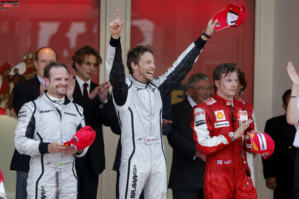#6: Monaco 2009. Im überlegenen Brawn holte sich Button zunächst die vielleicht beste Pole-Position seiner Karriere und dann auch den Sieg - den fünften im sechsten Saisonrennen. Im Gegensatz zu Teamkollege Rubens Barrichello verstand er es mit seinem weichen Fahrstil, die Stärken des Autos perfekt auszuspielen.