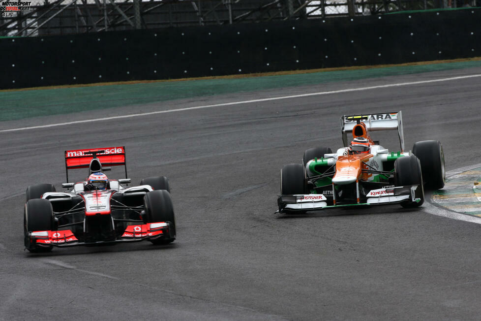 #9: Brasilien 2012. Nach einem tollen Duell mit Lewis Hamilton in der Anfangsphase führten Button und Nico Hülkenberg überlegen, bis das Safety-Car auf die Strecke kam. Später wurde er von Hamilton überholt - ein Problem, das Hülkenberg mit einer Kollision erledigte. Währenddessen behielt Button kühlen Kopf und gewann das Rennen.